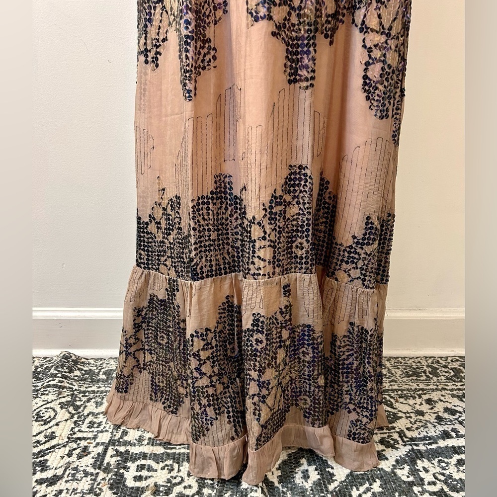 NWT Anthropologie Let Met Be Deep-V Dress in Neutral Motif Size Medium - Picture 8 of 16